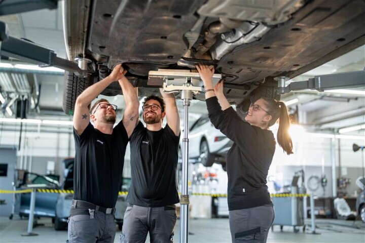 Automobil Mechatroniker/-in oder Automobil Fachmann/frau 80-100%, 1. Bild