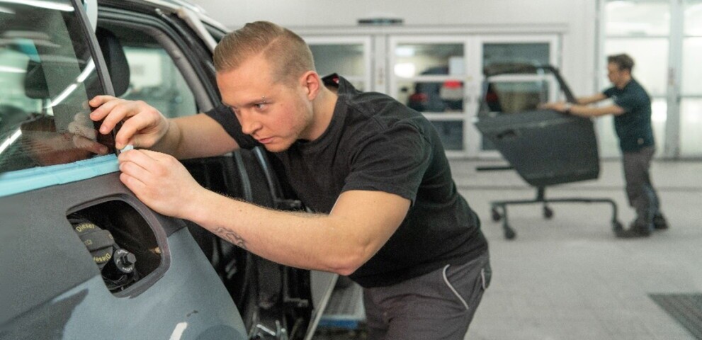 Place d’apprentissage Carrossier/ère tôlier/ère CFC 2026, 1. portrait