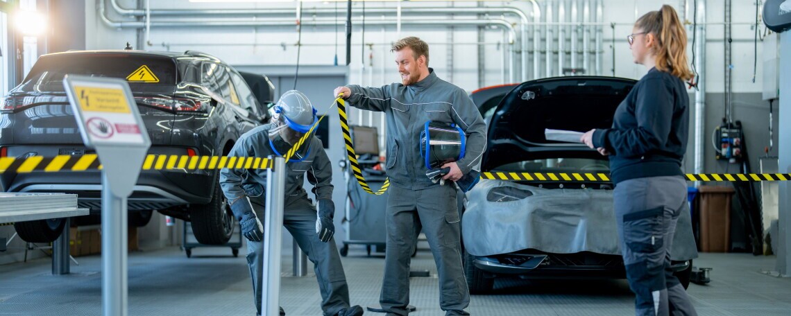 Automobil Mechatroniker/-in oder Diagnostiker/-in Porsche 80-100%, 1. Bild